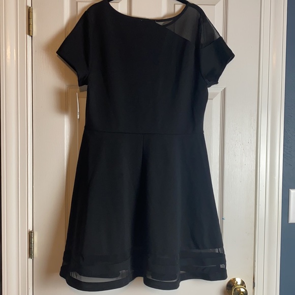 COPY - Bar 111 fit & flare shirt sleeve dress NWT - Picture 6 of 7